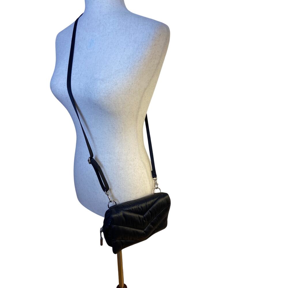 Athleta x Caraa‎ black puffer crossbody